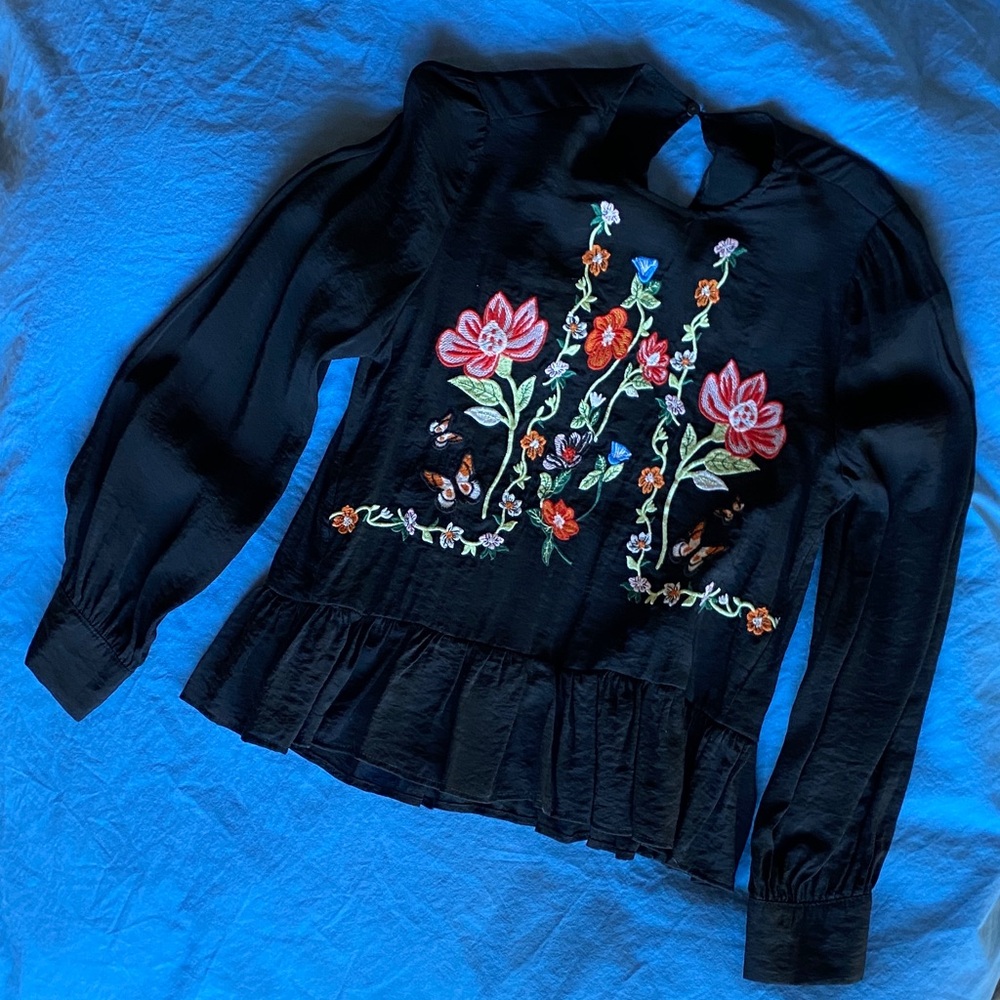 Sweet Embroidered Black Peplum Blouse —🌸🦋